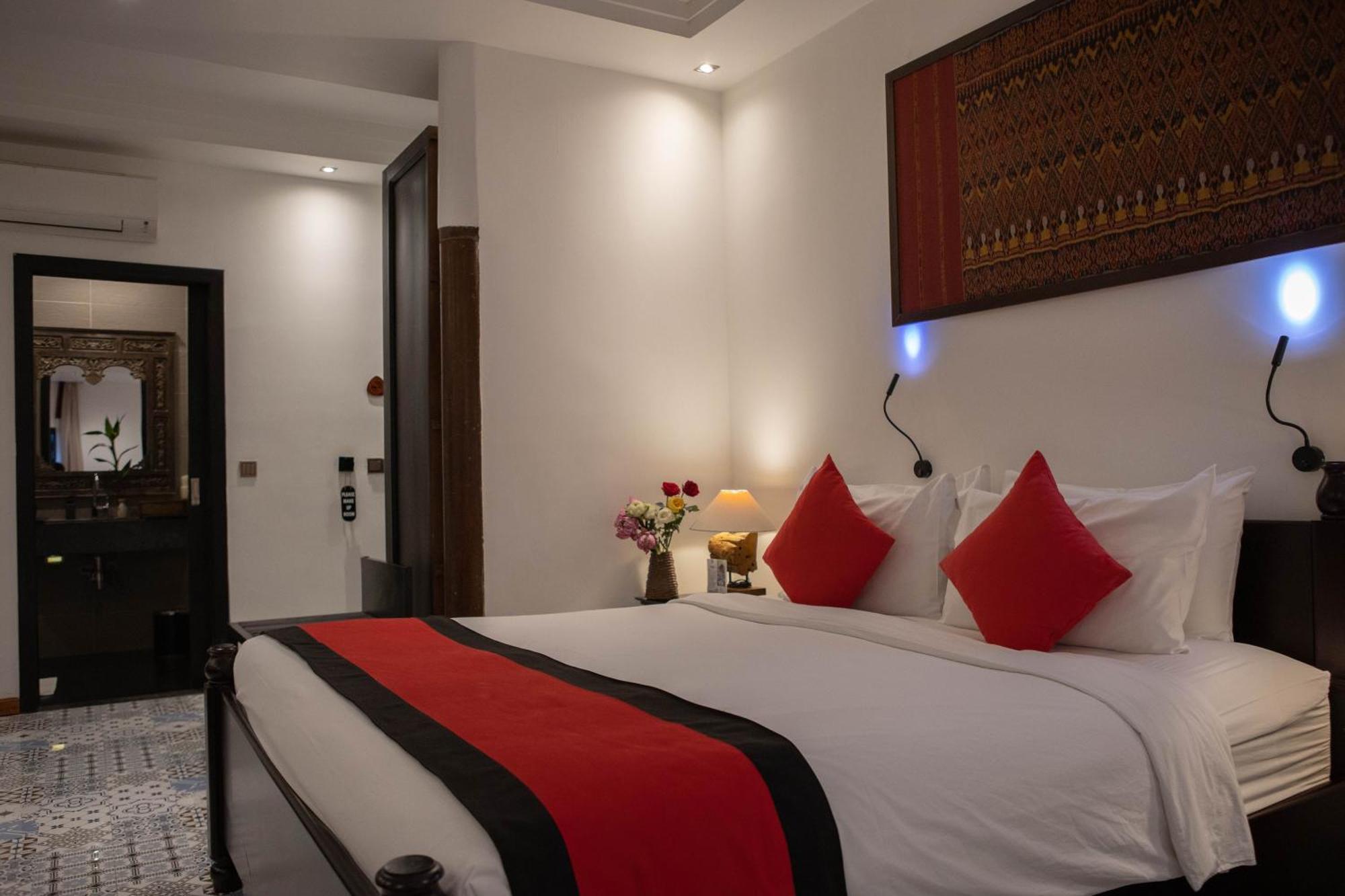 La Rose Suites Πνομ Πενχ Εξωτερικό φωτογραφία