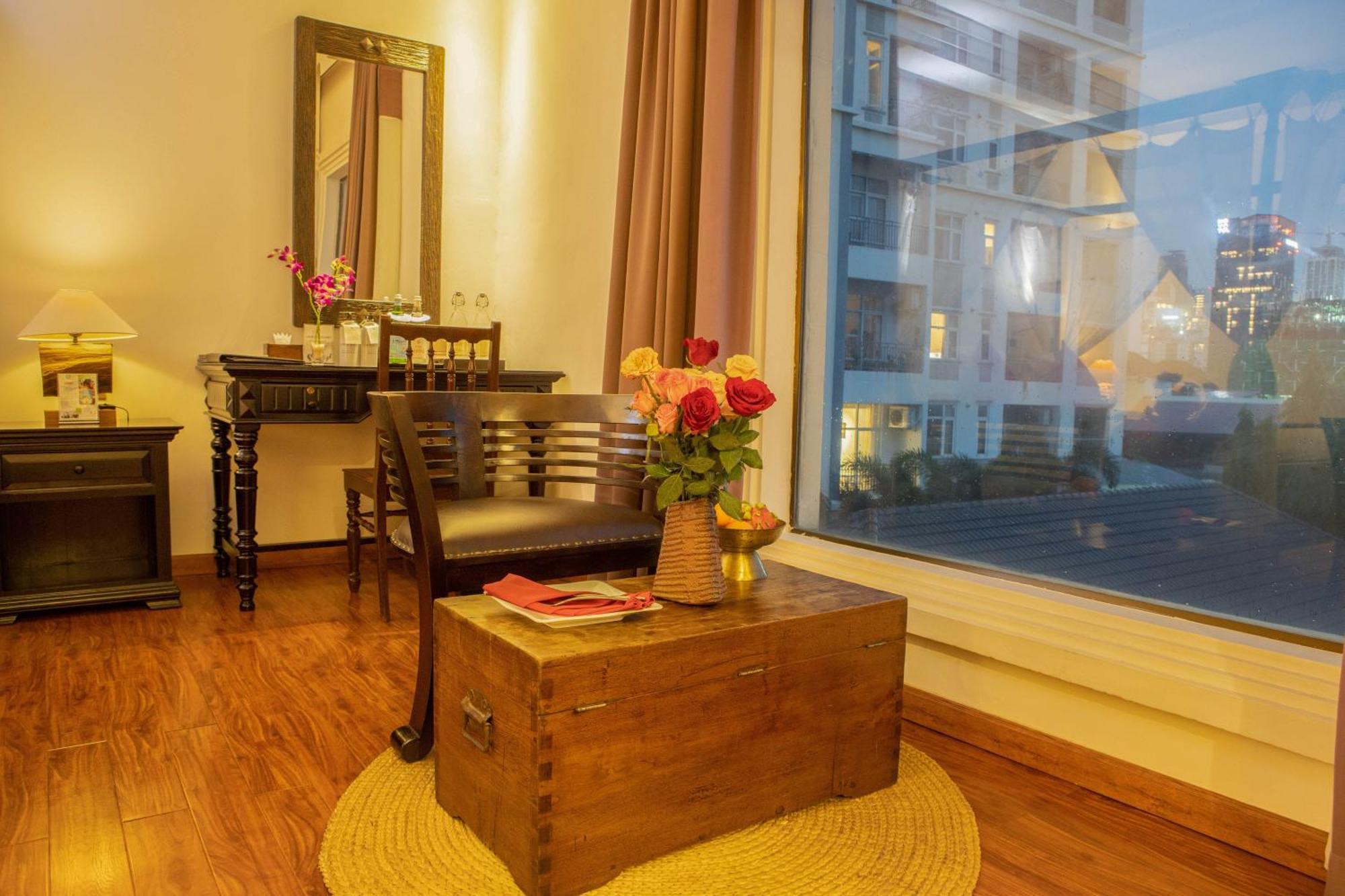 La Rose Suites Πνομ Πενχ Εξωτερικό φωτογραφία
